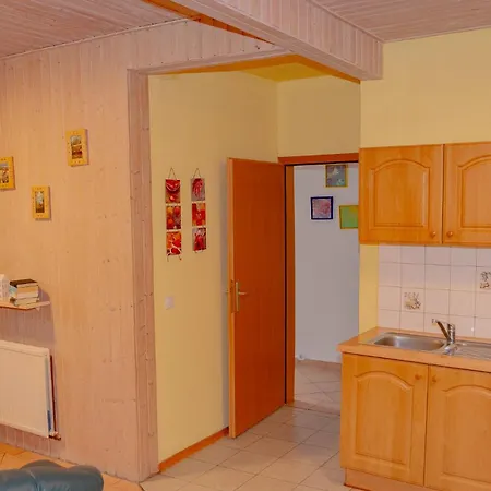 -waldhaus-fewo 3 Apartment *
