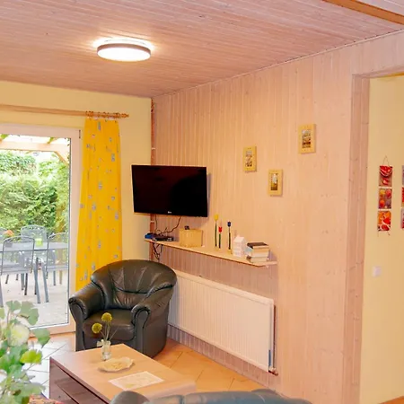 דירה -waldhaus-fewo 3 *