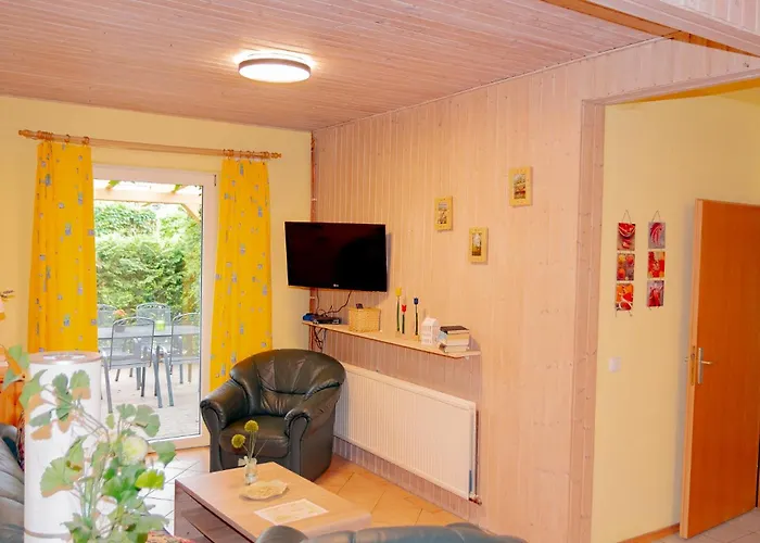 דירה -waldhaus-fewo 3 *