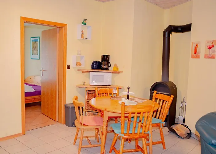 -waldhaus-fewo 3 דירה מירו